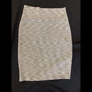 🚨🚨🚨LAST CHANCE BEFORE DONATION Medium skirt